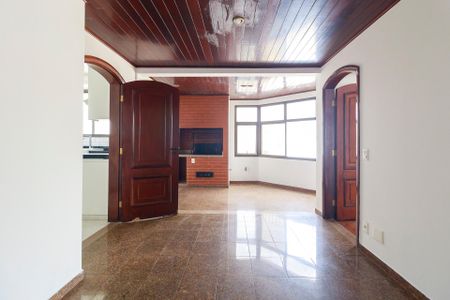 Apartamento à venda com 286m², 4 quartos e 4 vagasChurrasqueira