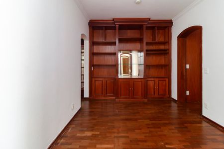 Apartamento à venda com 286m², 4 quartos e 4 vagasSala Privativa