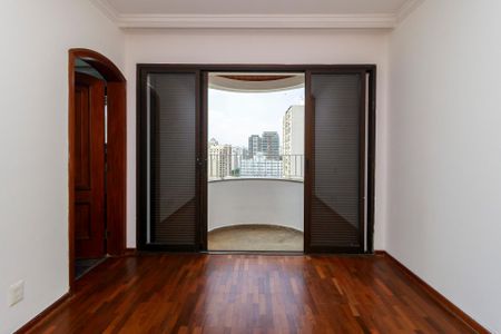 Apartamento à venda com 286m², 4 quartos e 4 vagasSuíte 2