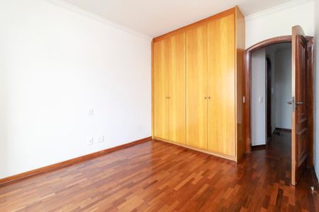 Apartamento à venda com 286m², 4 quartos e 4 vagasSuíte 2