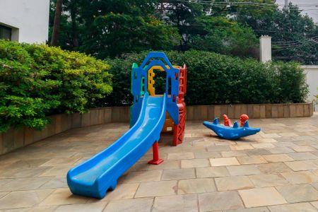 Apartamento à venda com 286m², 4 quartos e 4 vagasPlayground