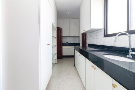Apartamento à venda com 286m², 4 quartos e 4 vagasCozinha