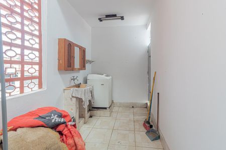 Casa à venda com 280m², 3 quartos e 3 vagas Casa à venda com 280m², 3 quartos e 3 vagasÁrea de Serviço