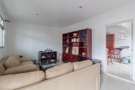 Casa à venda com 280m², 3 quartos e 3 vagas Casa à venda com 280m², 3 quartos e 3 vagasSala