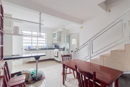 Casa à venda com 280m², 3 quartos e 3 vagas Casa à venda com 280m², 3 quartos e 3 vagasCozinha