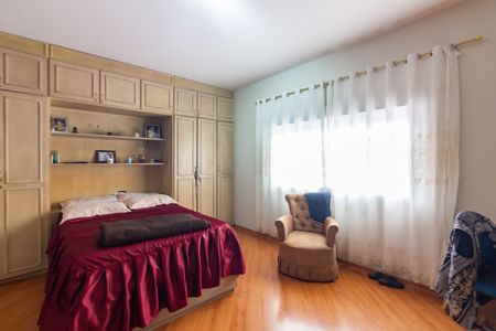 Casa à venda com 303m², 3 quartos e 4 vagasSuíte 1