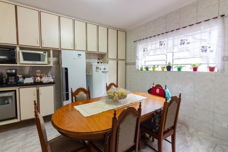 Casa à venda com 303m², 3 quartos e 4 vagasCozinha