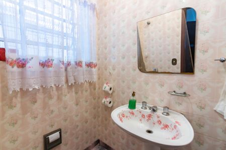 Casa à venda com 303m², 3 quartos e 4 vagasLavabo