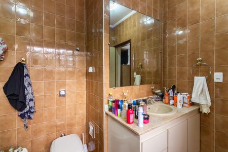 Casa à venda com 303m², 3 quartos e 4 vagasBanheiro da Suíte