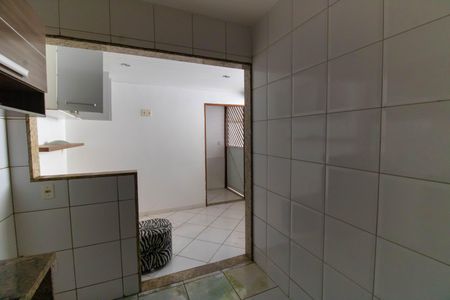 Casa de condomínio à venda com 88m², 3 quartos e 1 vaga Casa de condomínio à venda com 88m², 3 quartos e 1 vagaCozinha