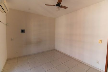 Casa de condomínio à venda com 88m², 3 quartos e 1 vaga Casa de condomínio à venda com 88m², 3 quartos e 1 vagaSuíte