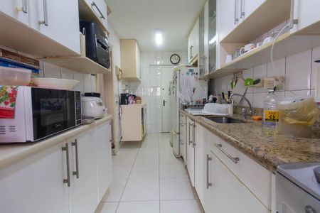 Apartamento à venda com 90m², 3 quartos e 2 vagasCozinha