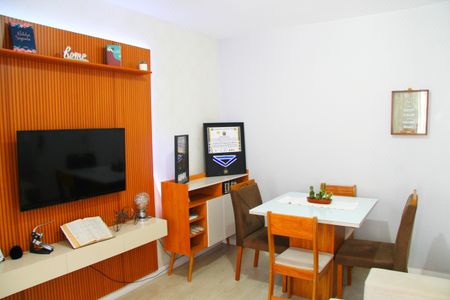 Sala  de apartamento para alugar com 2 quartos, 55m² em Vila Rio de Janeiro, Guarulhos