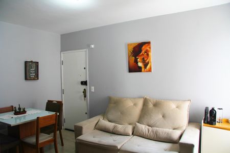 Sala  de apartamento para alugar com 2 quartos, 55m² em Vila Rio de Janeiro, Guarulhos