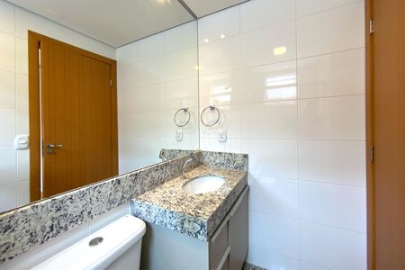 Apartamento para alugar com 65m², 2 quartos e 2 vagasBanheiro da Suíte 1