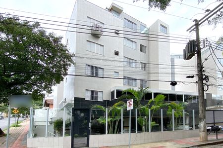 Apartamento para alugar com 65m², 2 quartos e 2 vagasFachada