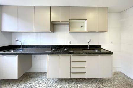 Apartamento para alugar com 65m², 2 quartos e 2 vagasCozinha