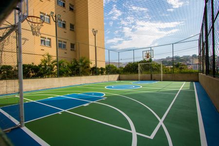 Apartamento para alugar com 44m², 2 quartos e 1 vaga Apartamento para alugar com 44m², 2 quartos e 1 vagaÁrea comum - Quadra esportiva