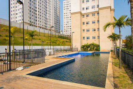 Área comum - Piscina de apartamento para alugar com 2 quartos, 44m² em Parque Sao Vicente, Santo André