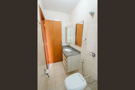 Apartamento para alugar com 82m², 2 quartos e 1 vaga Apartamento para alugar com 82m², 2 quartos e 1 vagaBanheiro da Suíte
