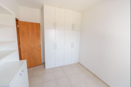 Quarto de apartamento para alugar com 2 quartos, 82m² em Jardim Eulalia, Taubaté