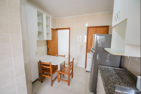 Apartamento para alugar com 82m², 2 quartos e 1 vaga Apartamento para alugar com 82m², 2 quartos e 1 vagaCozinha