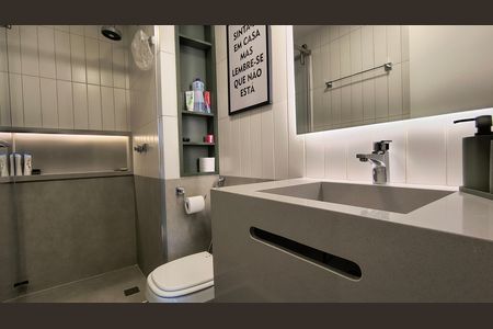 Apartamento à venda com 78m², 3 quartos e 1 vaga Apartamento à venda com 78m², 3 quartos e 1 vagaBanheiro Social