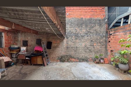 Casa à venda com 100m², 3 quartos e 2 vagasQuintal