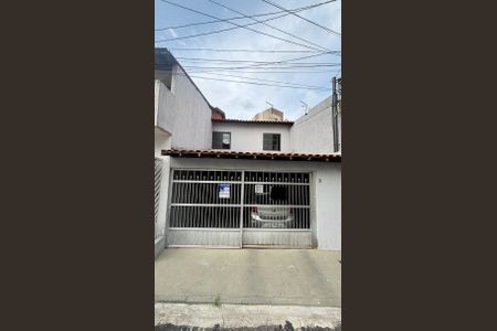 Casa à venda com 100m², 3 quartos e 2 vagasFachada