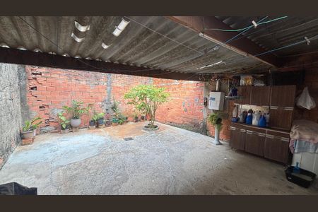 Casa à venda com 100m², 3 quartos e 2 vagasQuintal