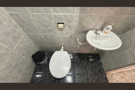 Casa à venda com 100m², 3 quartos e 2 vagasBanheiro