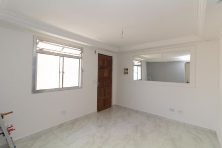 Sala de apartamento para alugar com 2 quartos, 42m² em Conjunto Habitacional Fazenda do Carmo, São Paulo