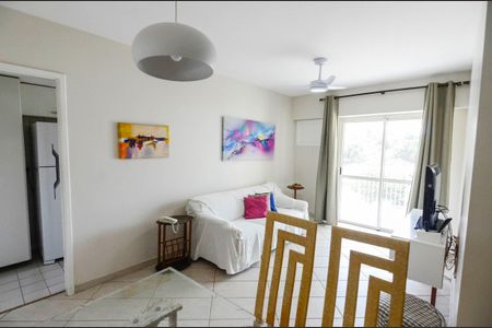 Apartamento à venda com 70m², 2 quartos e 1 vagaSala