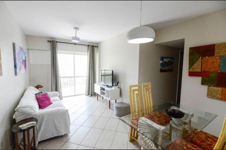 Apartamento à venda com 70m², 2 quartos e 1 vagaSala