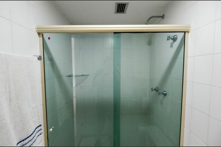 Apartamento à venda com 70m², 2 quartos e 1 vagaBanheiro Social