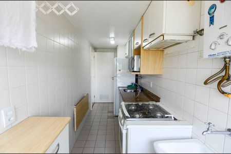 Apartamento à venda com 70m², 2 quartos e 1 vagaÁrea de Serviço