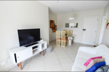 Apartamento à venda com 70m², 2 quartos e 1 vagaSala