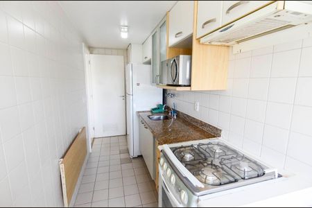 Apartamento à venda com 70m², 2 quartos e 1 vagaCozinha