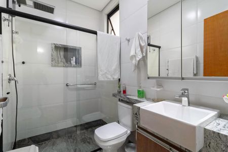 Casa à venda com 260m², 3 quartos e 2 vagasBanheiro da suíte