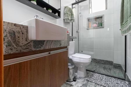 Casa à venda com 260m², 3 quartos e 2 vagasBanheiro social