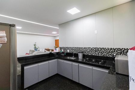 Casa à venda com 260m², 3 quartos e 2 vagasCozinha