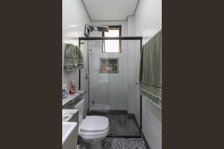 Casa à venda com 260m², 3 quartos e 2 vagasBanheiro social