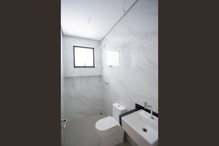 Casa à venda com 116m², 3 quartos e 3 vagasBanheiro Social