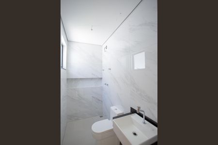 Casa à venda com 116m², 3 quartos e 3 vagasBanheiro da Suíte