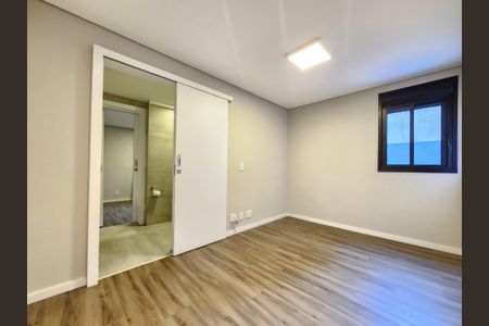 Apartamento à venda com 151m², 3 quartos e 2 vagasSemi Suíte 1