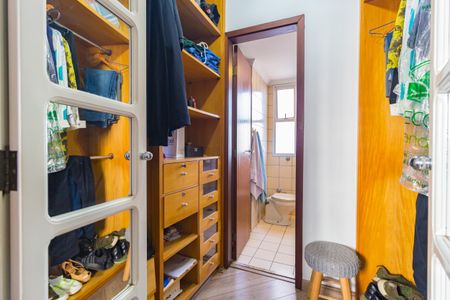 Apartamento à venda com 101m², 3 quartos e 2 vagasCloset - Suíte