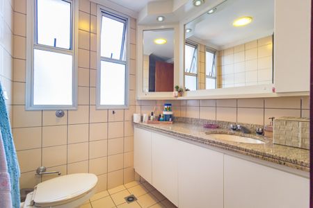 Apartamento à venda com 101m², 3 quartos e 2 vagasBanheiro - Suíte