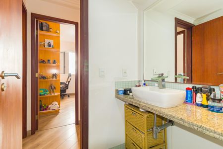 Apartamento à venda com 101m², 3 quartos e 2 vagasBanheiro - Social