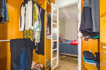 Apartamento à venda com 101m², 3 quartos e 2 vagasCloset - Suíte