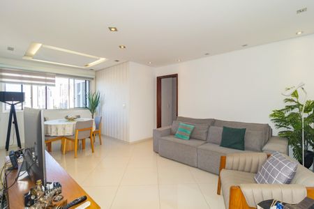 Apartamento à venda com 101m², 3 quartos e 2 vagasSala de Estar